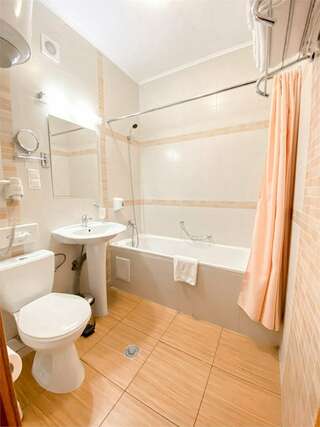 Гостиница Роза ветров Архипо-Осиповка Семейный-4